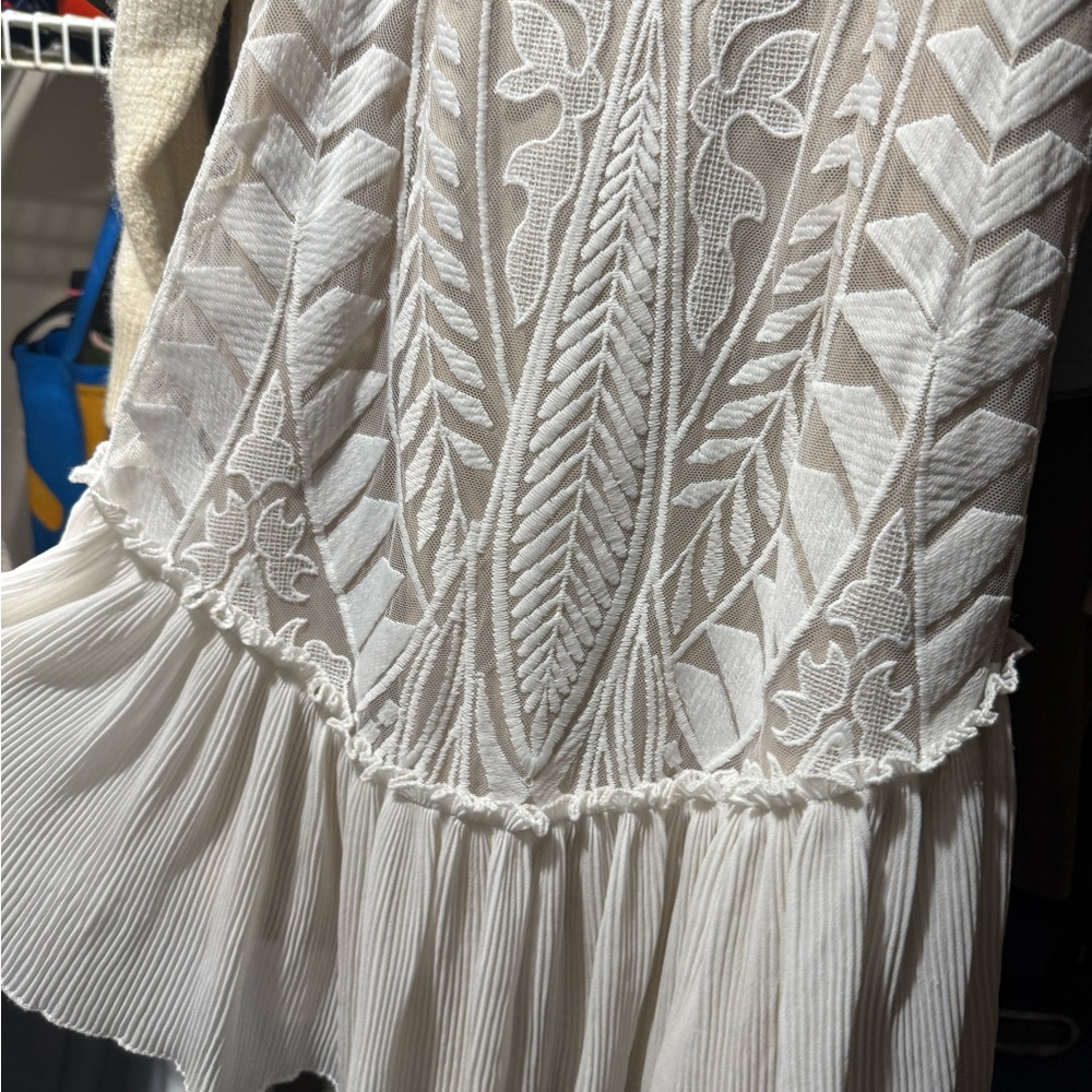 Selfie Leslie Cream Embroidered Wedding Dress - Picture 2 of 9